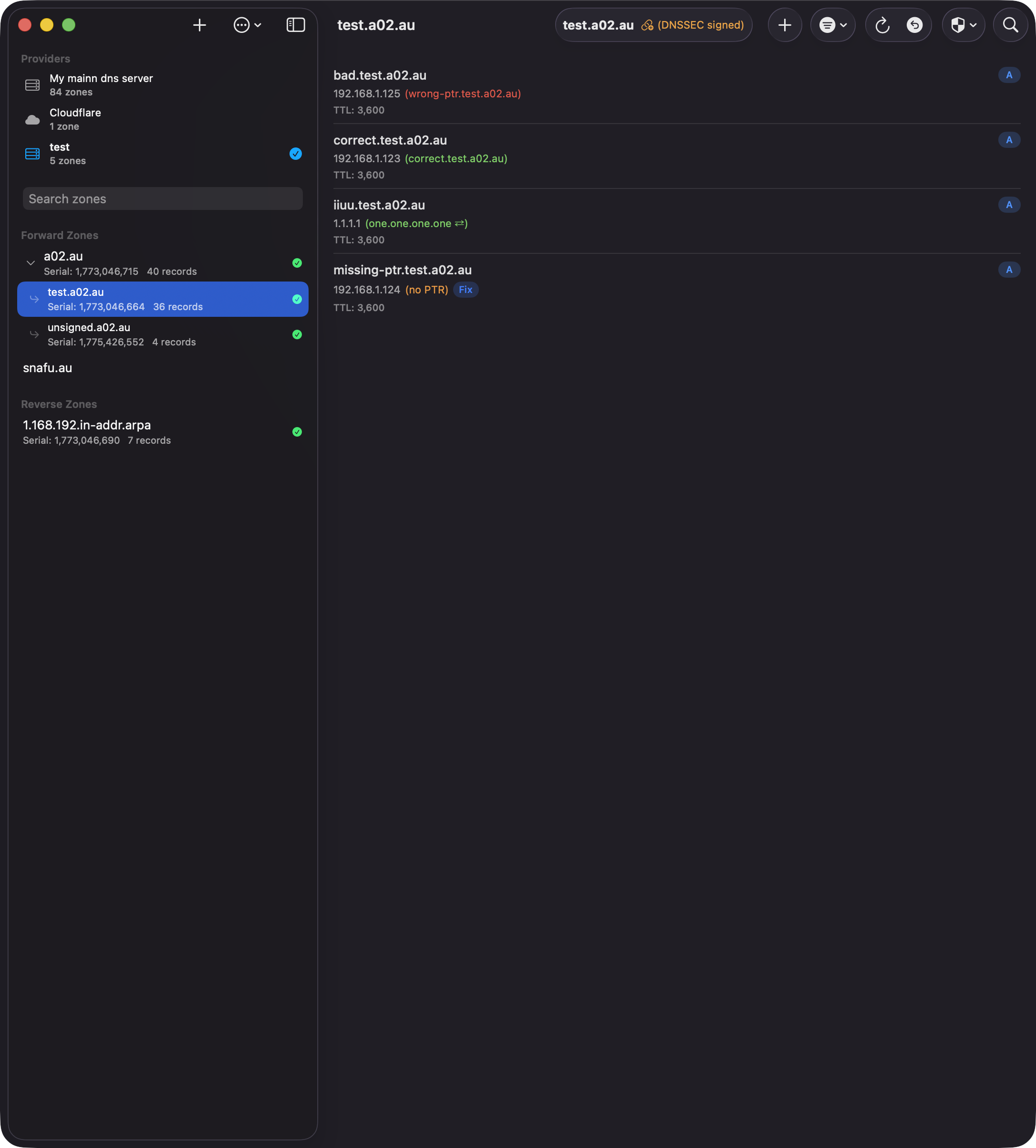 Reverse DNS verification with color-coded results
